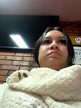 Pretty Isadora online show from October 20, 6:49 am