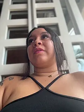 Pretty Isadora online show from March 21, 9:42 pm