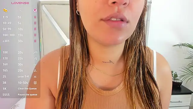 Alexandra Torress online show from January 19, 12:01 pm