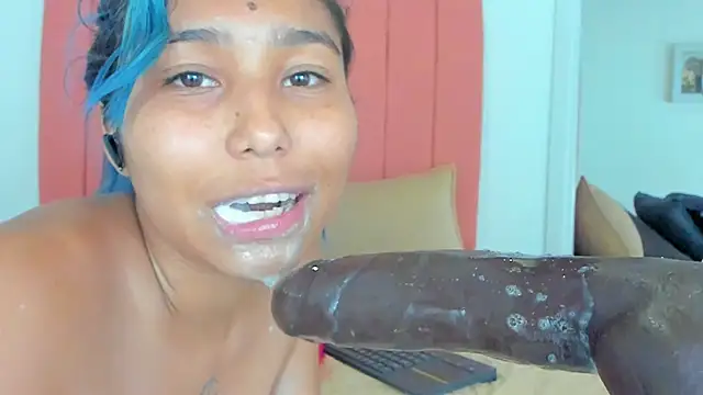 Snapshot of satsu_u chatting on October 25, 8:15 pm satsu u online show from October 25, 8:15 pm