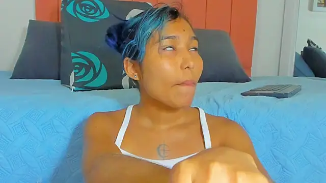 Snapshot of satsu_u chatting on October 27, 7:08 pm satsu u online show from October 27, 7:08 pm