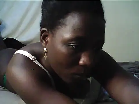 Adaline-Paris online show from March 17, 4:00 pm