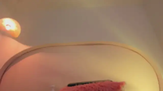 katiepeach  online show from November 11, 12:02 pm