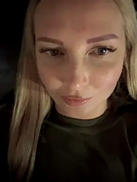 Snapshot of Aleksandrakis chatting on October 7, 8:46 pm Aleksandrakis online show from October 7, 8:46 pm