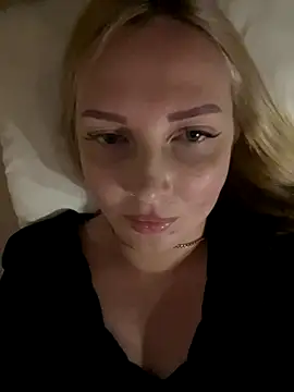 Snapshot of Aleksandrakis chatting on October 17, 7:50 pm Aleksandrakis online show from October 17, 7:50 pm