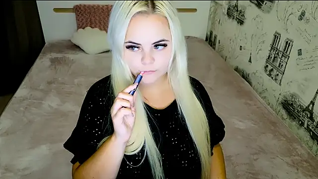 Snapshot of lovely-eyes chatting on October 5, 5:51 pm lovely-eyes online show from October 5, 5:51 pm