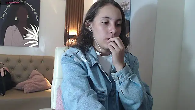 Snapshot of xlunna chatting on September 23, 7:23 pm xlunna online show from September 23, 7:23 pm