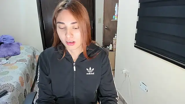 Amy Walker online show from October 2, 10:15 pm