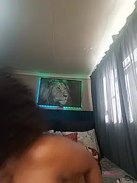 Queen-Chocolate online show from June 7, 11:39 am