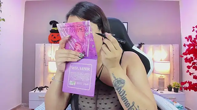 sara parker069 online show from October 17, 3:37 pm