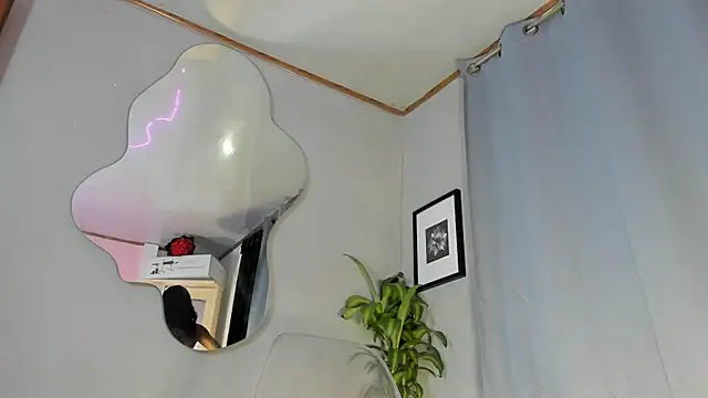 Snapshot of angeli_sexi chatting on September 26, 12:52 am angeli sexi online show from September 26, 12:52 am