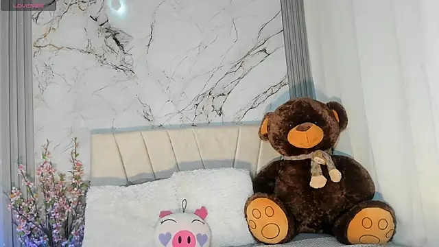 Snapshot of angeli_sexi chatting on October 4, 1:00 am angeli sexi online show from October 4, 1:00 am