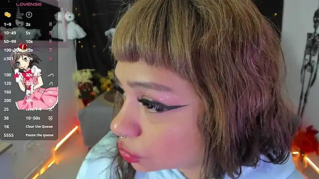 zoesullivan online show from October 22, 9:47 am