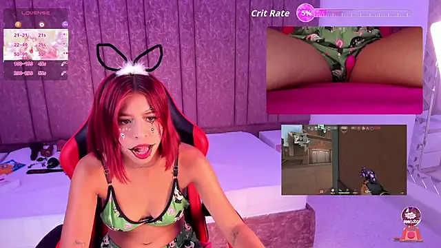 Snapshot of XimenaReid chatting on October 24, 9:33 pm XimenaReid online show from October 24, 9:33 pm