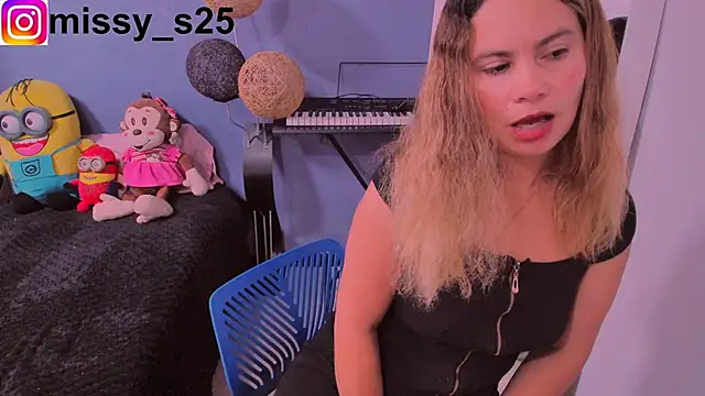 Snapshot of gigi_stephans chatting on October 3, 10:26 pm gigi stephans online show from October 3, 10:26 pm