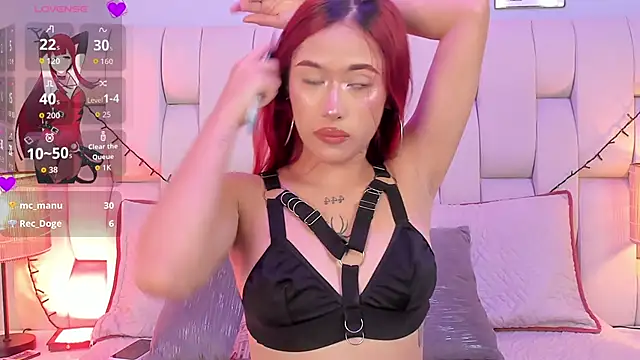 SkinnyFoxy online show from November 27, 8:01 pm