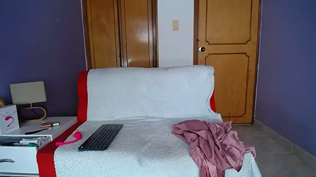 sophia ny online show from February 11, 2:40 pm