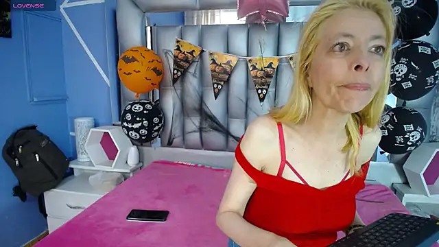 sophia ny online show from October 20, 1:47 pm