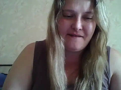 ParisMimi online show from May 12, 10:44 am