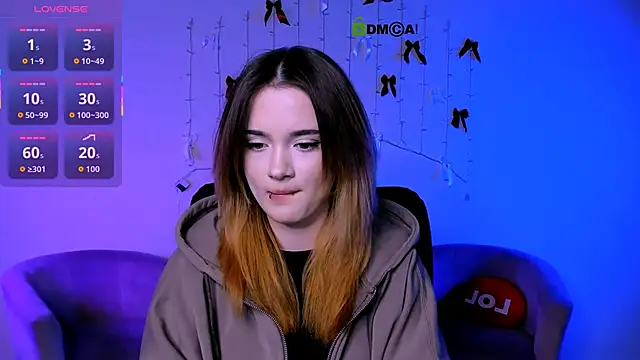 liana kisses online show from February 3, 8:23 pm