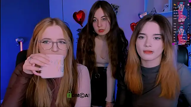 liana kisses online show from February 21, 8:31 pm