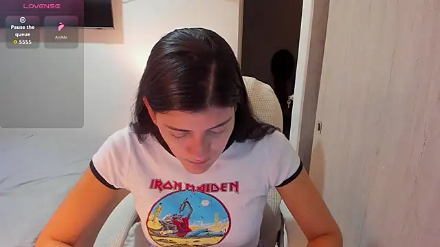 Snapshot of misstoya chatting on September 23, 1:37 am misstoya online show from September 23, 1:37 am