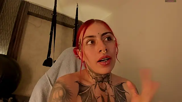 selene red  online show from October 6, 4:34 pm