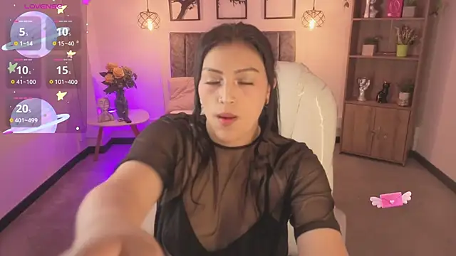 Snapshot of Abigaiil__ds chatting on September 30, 8:13 pm Abigaiil ds online show from September 30, 8:13 pm