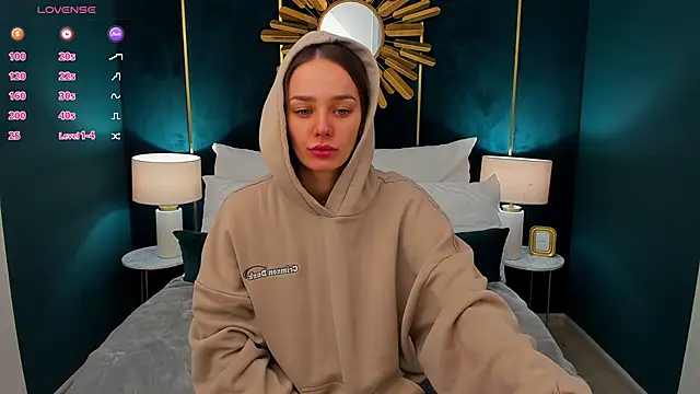 AprilWong online show from February 11, 6:26 am