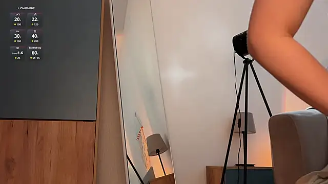 Snapshot of jennetdoll chatting on September 19, 1:43 pm jennetdoll online show from September 19, 1:43 pm