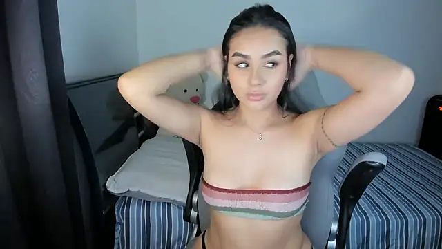 julia strauns online show from January 15, 3:56 am