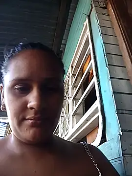 Snapshot of Andreita_95 chatting on September 15, 9:22 pm Andreita 95 online show from September 15, 9:22 pm