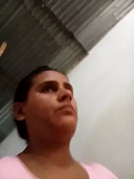 Snapshot of Andreita_95 chatting on September 20, 9:46 pm Andreita 95 online show from September 20, 9:46 pm