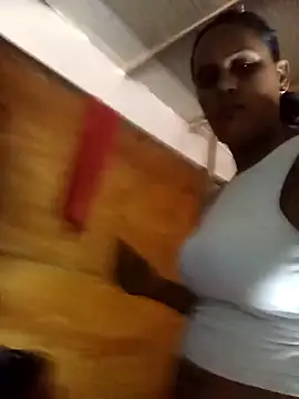 Snapshot of Andreita_95 chatting on October 2, 7:08 pm Andreita 95 online show from October 2, 7:08 pm