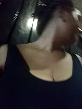 Snapshot of Andreita_95 chatting on October 25, 11:44 pm Andreita 95 online show from October 25, 11:44 pm