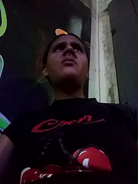 Snapshot of Andreita_95 chatting on October 19, 10:56 pm Andreita 95 online show from October 19, 10:56 pm