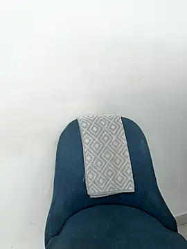 aihnoa split online show from September 26, 1:53 pm