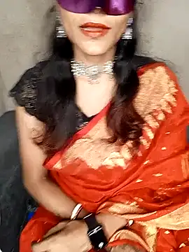 Snapshot of REVA_DARLING chatting on October 4, 6:30 am REVA DARLING online show from October 4, 6:30 am