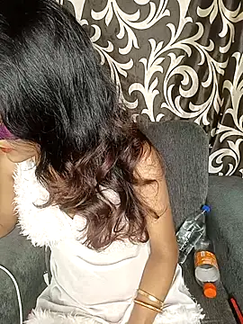 Snapshot of REVA_DARLING chatting on October 17, 6:49 am REVA DARLING online show from October 17, 6:49 am