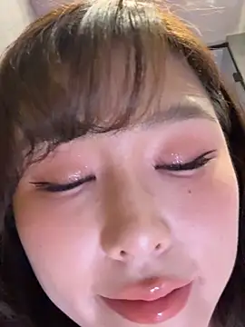 Momoever123456 online show from June 19, 1:58 pm