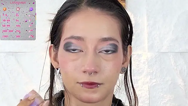 Snapshot of zorravioletta1 chatting on October 24, 12:23 pm zorravioletta1 online show from October 24, 12:23 pm