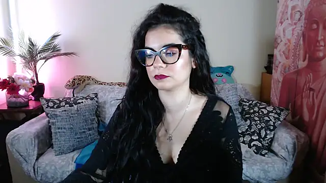 Saturnia Yvonne online show from September 26, 4:48 pm
