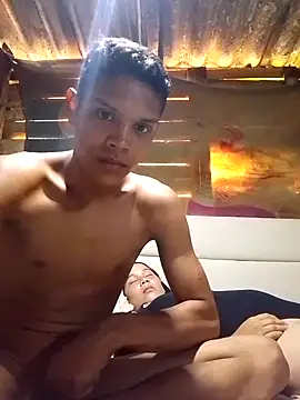 daniel traviexxxo online show from October 4, 9:41 pm