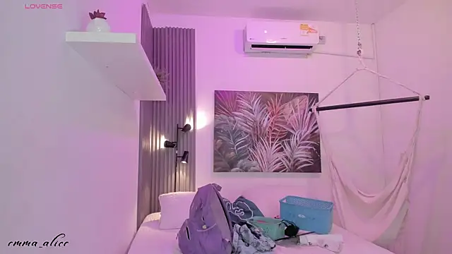 Snapshot of emma_alice_ chatting on September 17, 12:14 pm emma alice online show from September 17, 12:14 pm