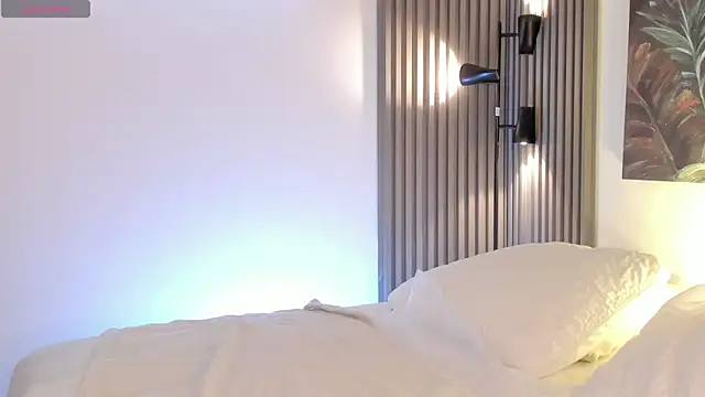 emma alice  online show from November 25, 12:18 pm