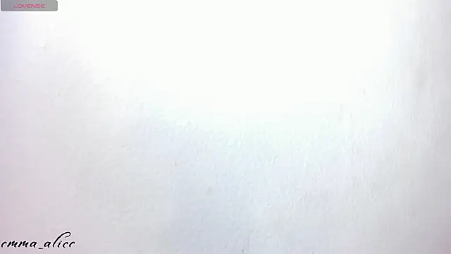 Snapshot of emma_alice_ chatting on October 6, 12:00 pm emma alice online show from October 6, 12:00 pm