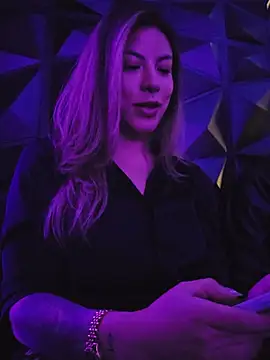 Snapshot of Karen_San_Miguel chatting on October 14, 9:39 pm Karen San Miguel online show from October 14, 9:39 pm