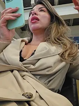 Snapshot of Karen_San_Miguel chatting on October 10, 8:47 pm Karen San Miguel online show from October 10, 8:47 pm