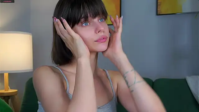 RexanneHatt online show from September 25, 1:15 am