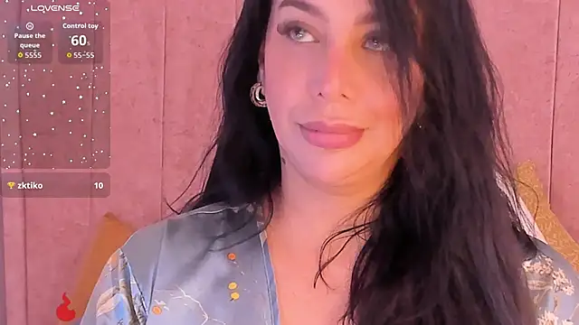 Snapshot of samara_alabii chatting on October 24, 6:59 pm samara alabii online show from October 24, 6:59 pm